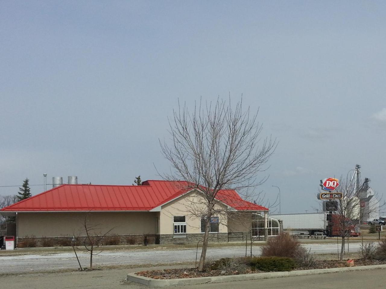 Best Seven Inn Claresholm Exterior photo